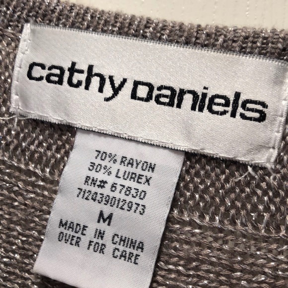 Sweater - Picture 3 of 6